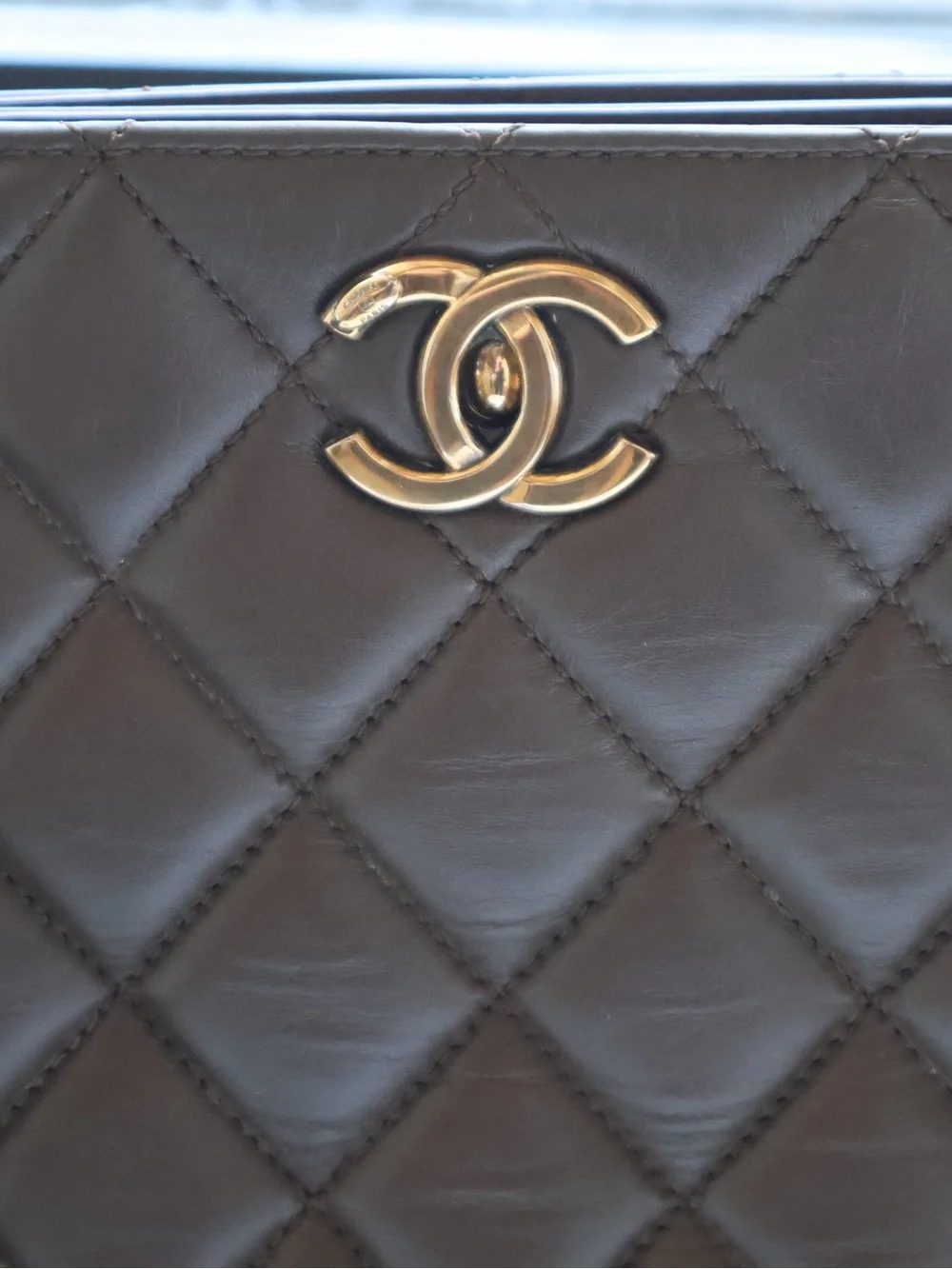 CHANEL Tote, Quilted Calfskin Leather Perfect Edge, Gold Hardware, Vintage/Rare